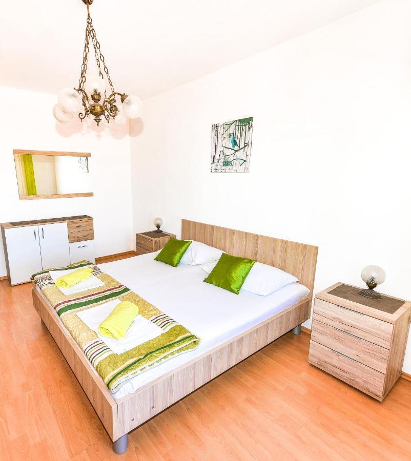 Apartments Jadran Pag Town Bagian luar foto