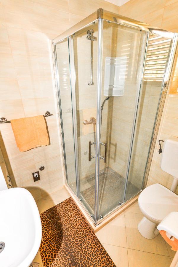 Apartments Jadran Pag Town Bagian luar foto