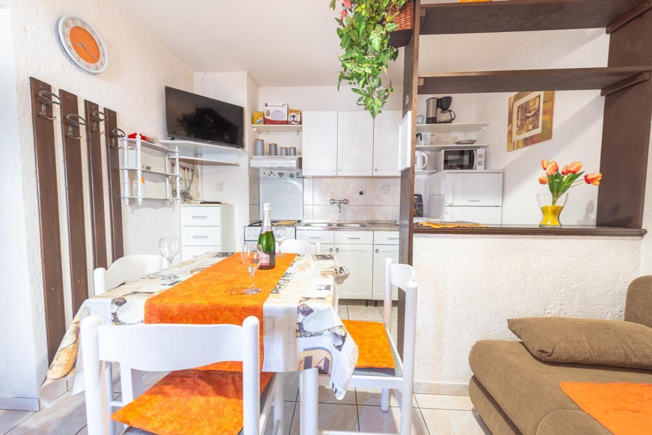 Apartments Jadran Pag Town Bagian luar foto
