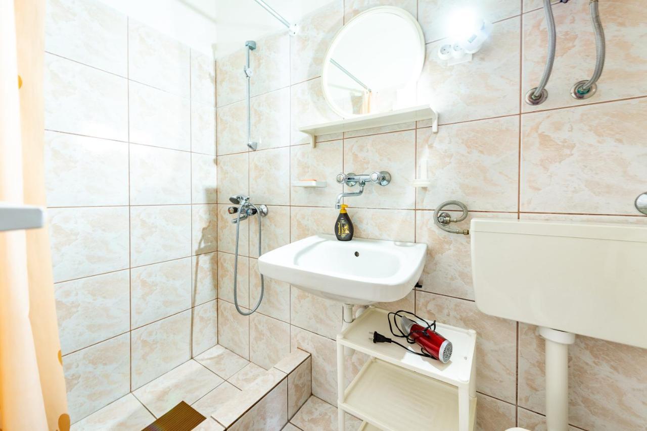 Apartments Jadran Pag Town Bagian luar foto