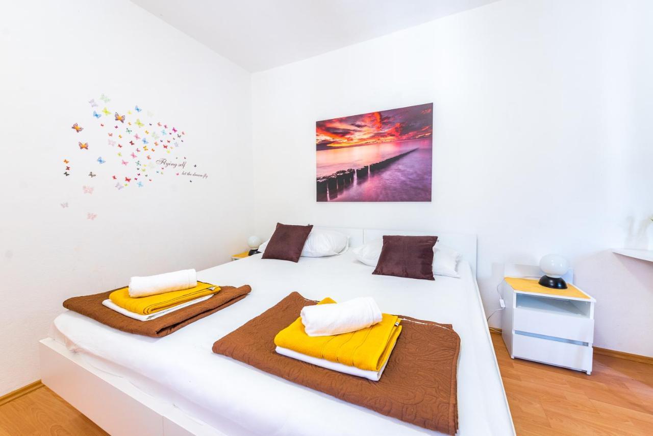 Apartments Jadran Pag Town Bagian luar foto