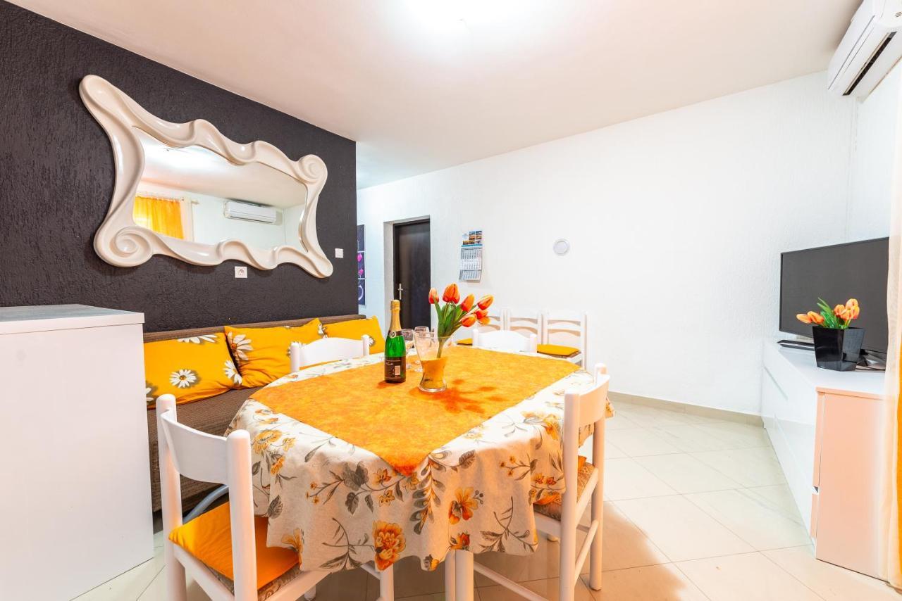 Apartments Jadran Pag Town Bagian luar foto